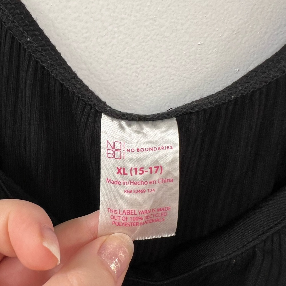 NoBoundaries Junior’s Scrunched Ribbed Black Top Size XL(15-17) Crop Top - Picture 4 of 5